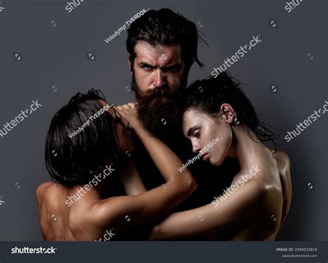 4+ Hundred Kiss Kiss Threesome Royalty-Free Images, Stock Photos