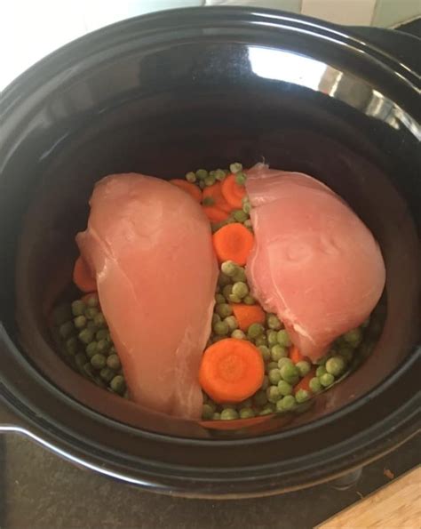 Slow Cooker Chicken casserole - acoking