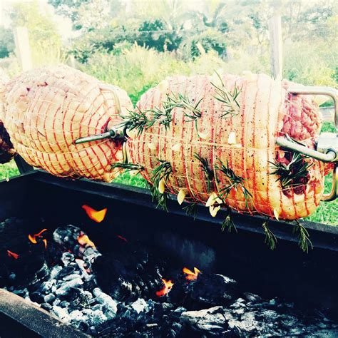 FRESH MEATS SPIT ROAST HIRE | Fresh Meats