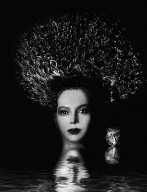 Lady Sonia 8, Fotografie von Shelley Aebi | ArtMajeur by YourArt