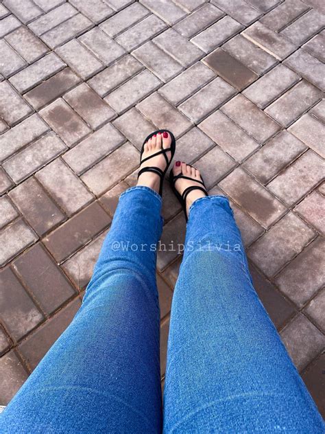 I wanna take a picture of you while you're kissing my feet in public