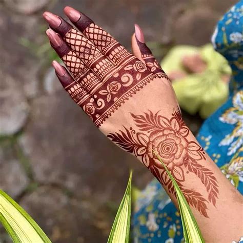 Best Floral Mehndi Designs with Step by Step Video Tutorial
