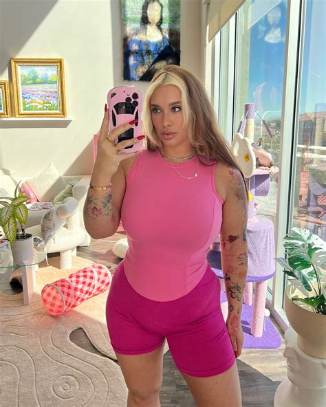 Taya Christian 👩🏼‍🔬 (@thedoctorbae) • Instagram photos and videos