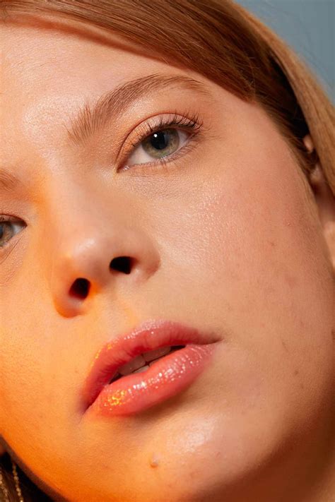 Skin Tints Vs. Tinted Moisturizers — What's the Difference?