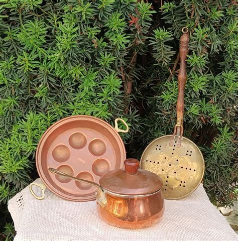 vintage copper cookware set   antique cooking pots copper pan