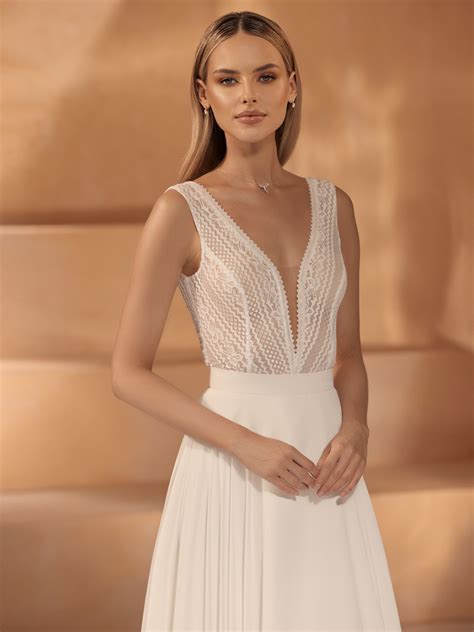 Bianco Ivory Lace Sleeveless Bridal Bodysuit E428