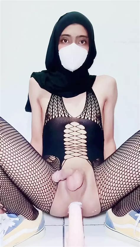 asiatische hijab sissy dildo reiten anal training xhamster