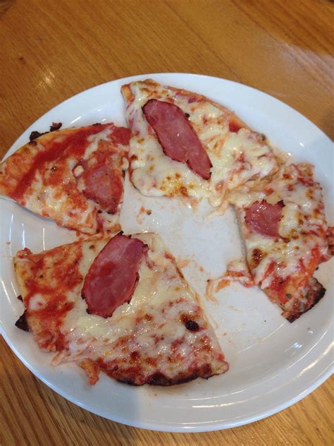 PIZZA HUT WYCOMBE RETAIL PARK, High Wycombe - Updated 2024 Restaurant