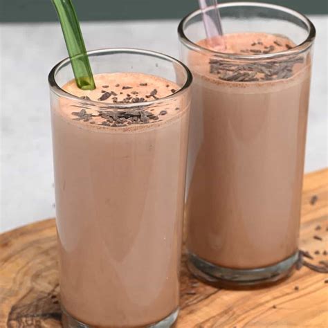 simple homemade chocolate milk alphafoodie