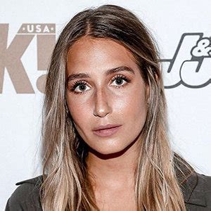 Amanda Batula's Lavish Lifestyle: Unpacking The Summer House Star's Net Worth