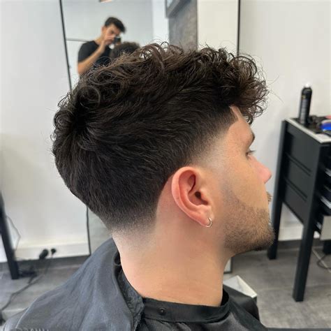 Barbers are arguing over dreadlocks taper fade techniques online 2