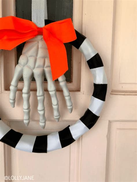 Halloween Crafts For Seniors: 20 Scary Fun Activities