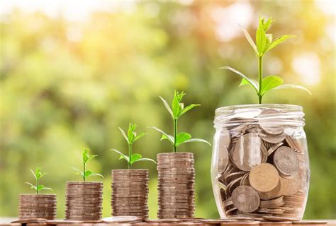 teaching personal finance  high school students
