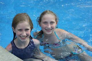 ECS Seniors 2011: 12th/6th Grade Girls Sleepover!
