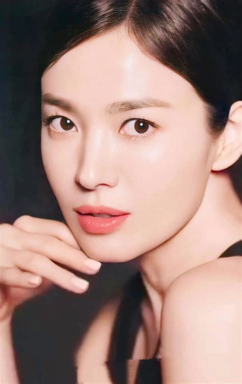 Song Hye Kyo’s various talents and successful careers (featuring her