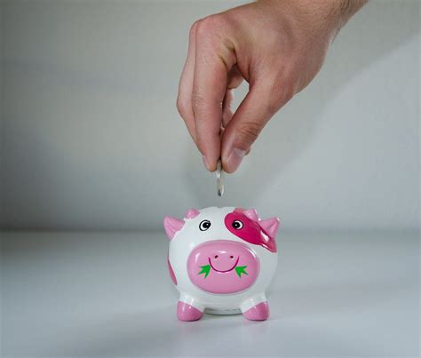 Simple Ways to Start Saving Money Right Away - LifeYourWay