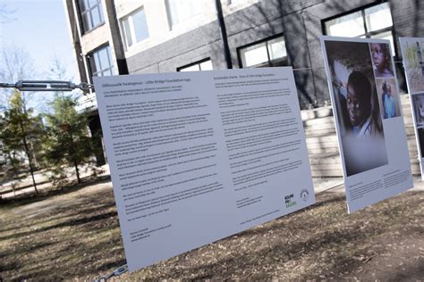 Galerii: näitleja Henessi Schmidt avas Telliskivi loomelinnakus näituse