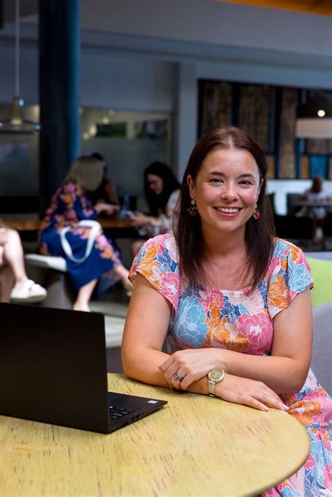 Travel With Lani - Lani Symons Vaughan, Mobile Travel Advisor