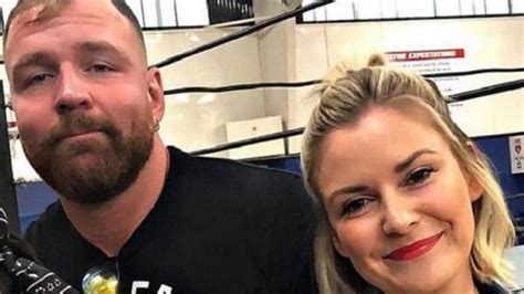 AEW Star Jon Moxley and Renee Paquette reveal they are expecting a baby ...