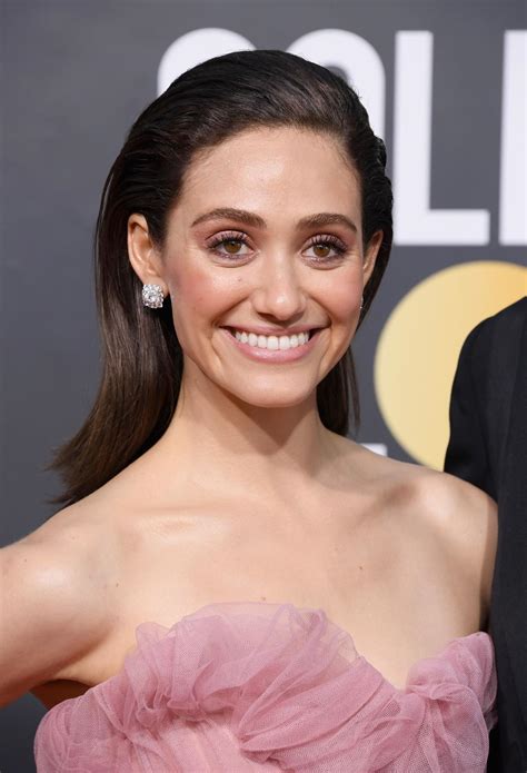 emmy rossum  shameless star shows   umm  body