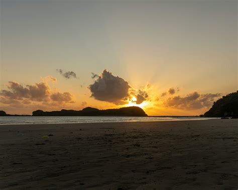 Topless, Beach Photos, Download The BEST Free Topless, Beach Stock