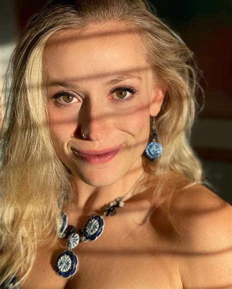 Amber Joy Layne: The dancing comedian - Home