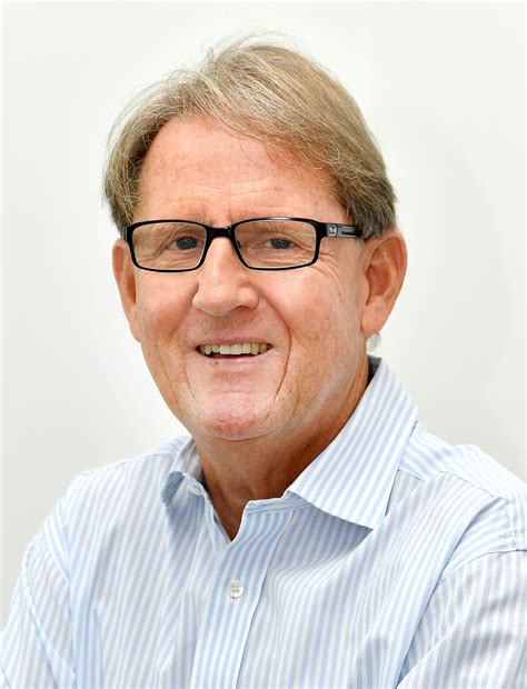 Andrew Lownie Literary Agency :: Authors :: Paul Henderson