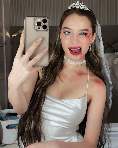 Sophia Marie | your ghost bride👻 new tiktok now uploaded Tiktok