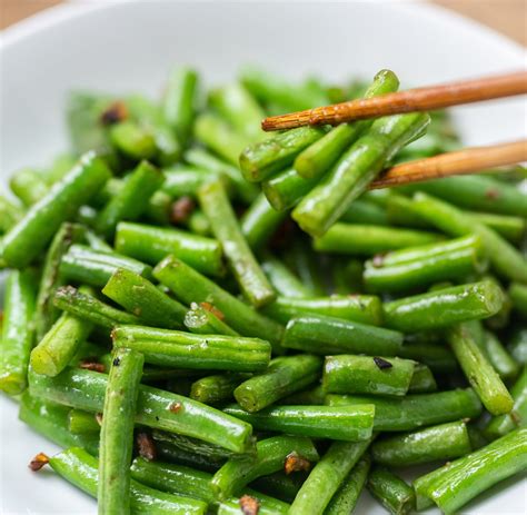 Crispy Garlic Stir Fried Green Beans - Pacific Potluck