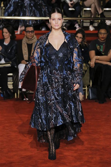 Así es como Tara Lynn está redefiniendo el ‘body positivity’ | Vogue España