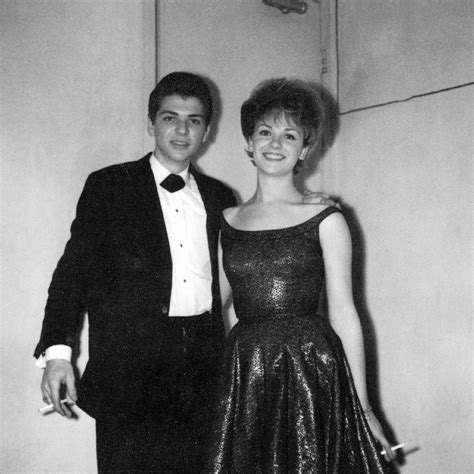 Lorrie Collins, dynamic rockabilly singer, dies at 76