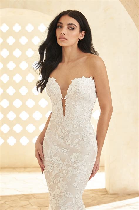 5009 Wedding Dress - Wedding Atelier NYC Paloma Blanca - New York City