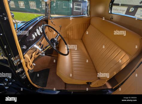 1932 Ford 3 window traditional hot rod Stock Photo - Alamy