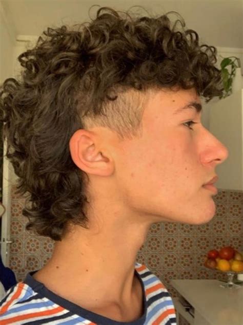 Corte Mullet Masculino Cacheado - Corte Mullet Masculino: Estilos para Transformar seu Visual