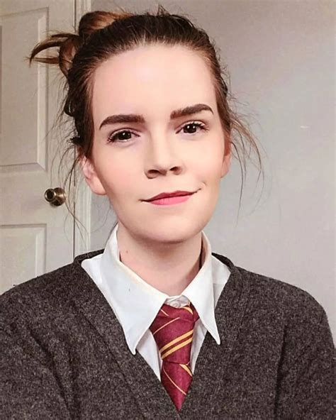 Woman looks so much like Emma Watson her own mum can't tell the