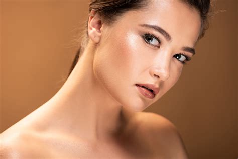 firm   skin  ultimate guide  treating sagging skin  le