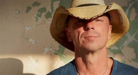Kenny Chesney Net Worth, Salary, Career