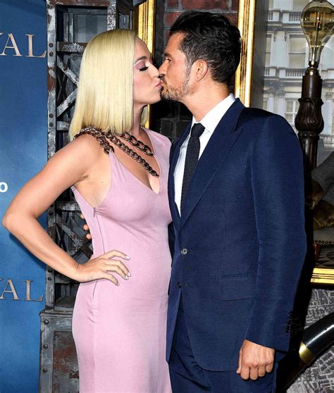 Katy Perry Jokes Daughter Gave Her 'Middle Finger' in Ultrasound