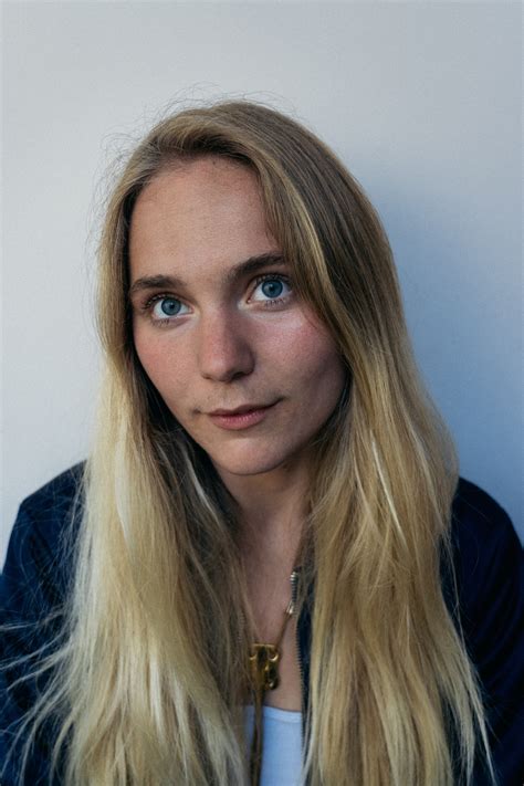 Behind The Scenes Interview with Laura Misch | Wonderland Magazine