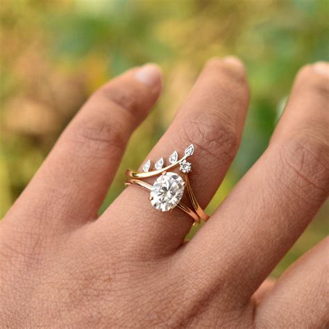 Leaf Engagement Ring