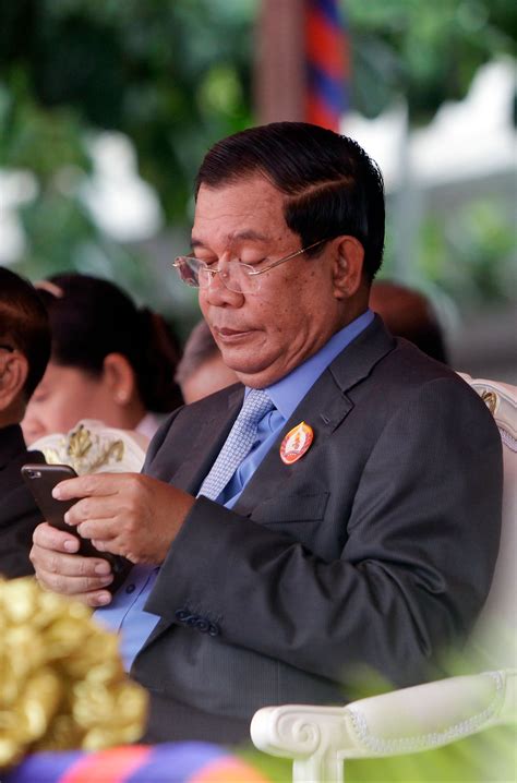 Cambodian leader Hun Sen, a huge Facebook fan, says he is jumping ship