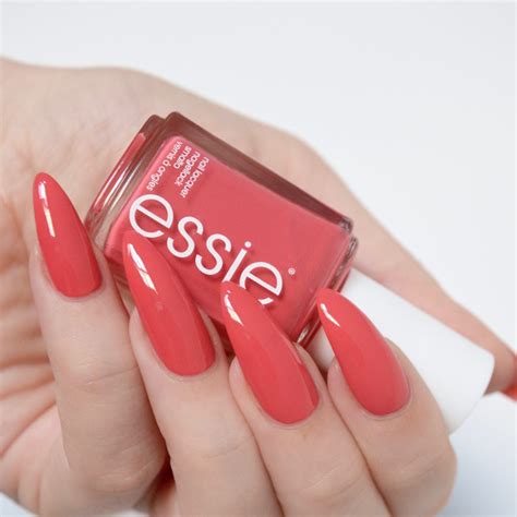 Essie Resort 2017 Collection Review // Talonted Lex | Nails first