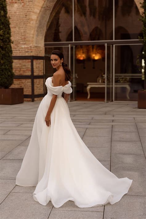 Nos Robes Collection 2024 - Les Robes de Mariée de Dorothée