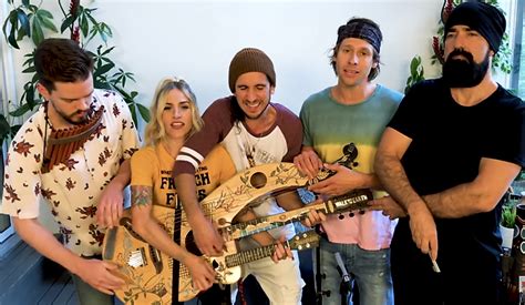 Walk Off The Earth Covers Maroon 5 "Girls Like You" - InspireMore