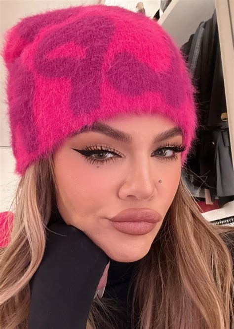 Khloe Kardashian urges daughter True, 5, and son Tatum, 1, to be