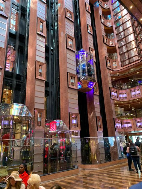 carnival dream  pros   cons