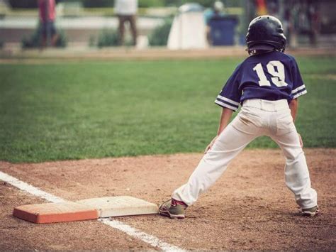 Youth Baseball Helmet Size Chart And Buying Guide | Honest Baseball