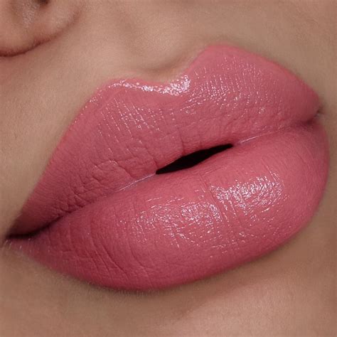 Pretty & Plump Plumping Lipstick | L.A. Girl Cosmetics