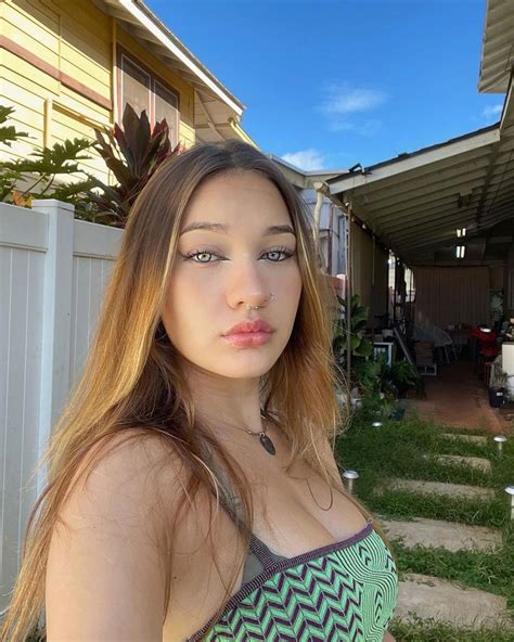 Halia Beamer 12/02/2021 • CelebMafia