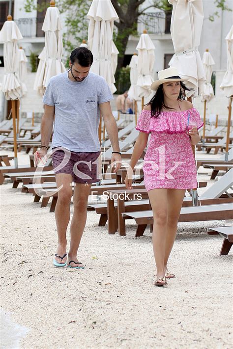 Filip Zivojinovic and Aleksandra Prijovic – E-Stock